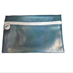 ⭐️Holographic Makeup Bag!⭐️